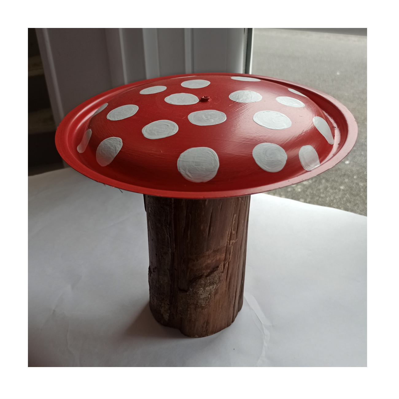 Champignon en bois et métal